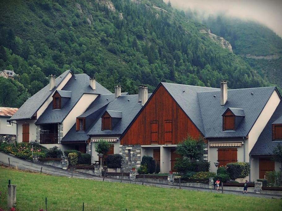Chalet De Charme A Saint Lary - Vignec Bagian luar foto